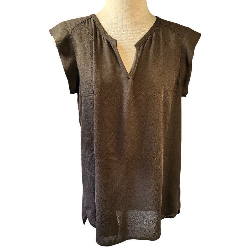 Pleione V-Neck Pleated Back Blouse Womens M Olive Green Polyester Curved Hem